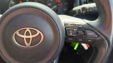 Toyota Yaris 1.5 Hybrid Icon 5dr CVT Hybrid Hatchback